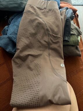 Brown Grip Tights with Side Pocket